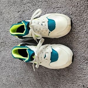 Huaraches 5.5Y Women's Size 7